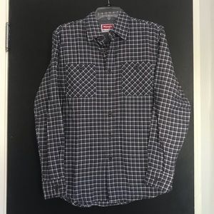 Wrangler Men’s Flannel - Small